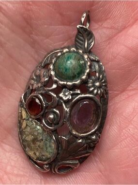Hand Crafted Sterling 925-Stone Floral Pendant - Jade, Purple Amethyst & Garnet
